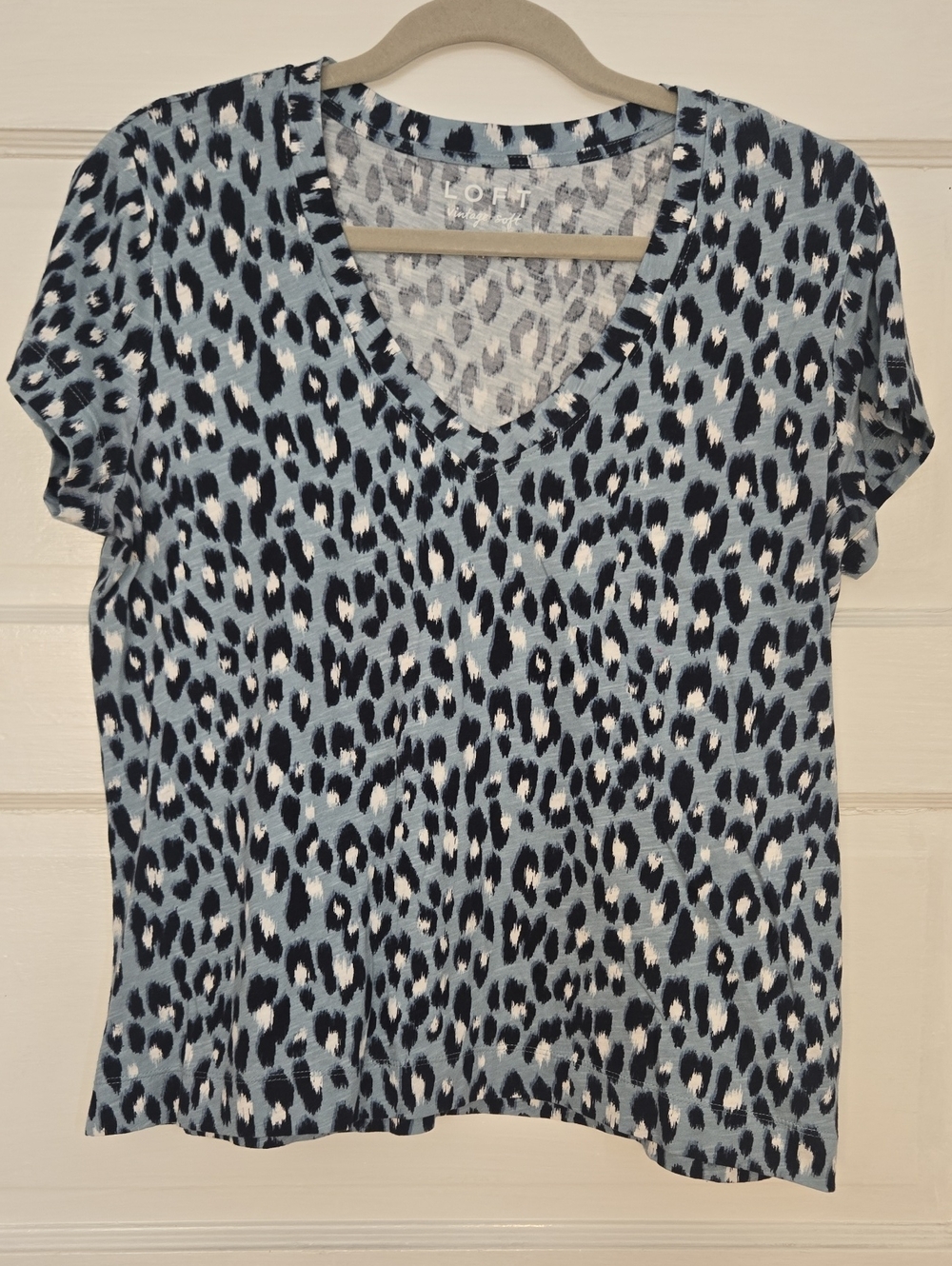 LOFT Vintage Soft V-Neck Tee Animal Print Blue & Black Med_136